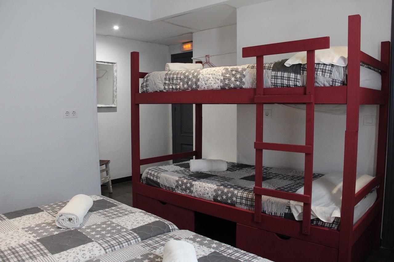 โอเอซิส แบ็กแพกเกอร์ โตเลโด Hostel ภายนอก รูปภาพ
